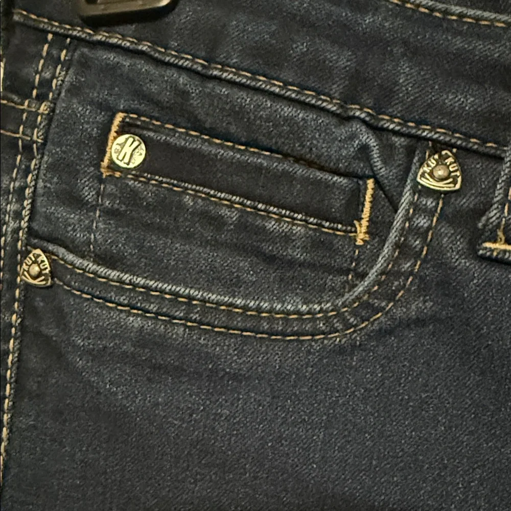 👖 **KUT from the Kloth Women’s Size 6 TLI Cut Jeans – Dark Wash** 👖 - Picture 3 of 13